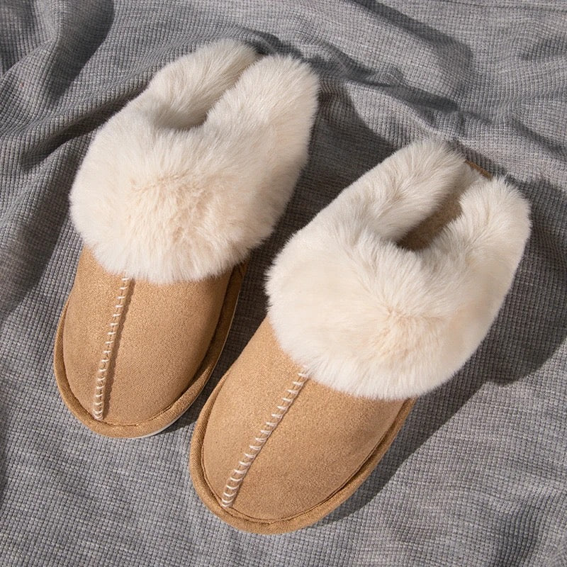 Fur slippers