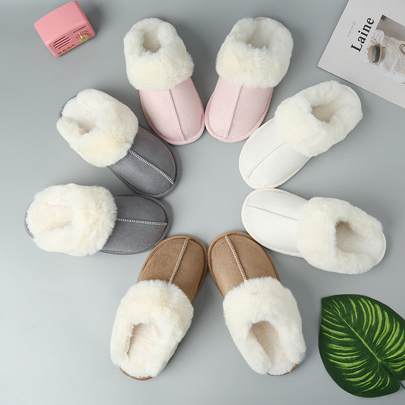 Fur slippers